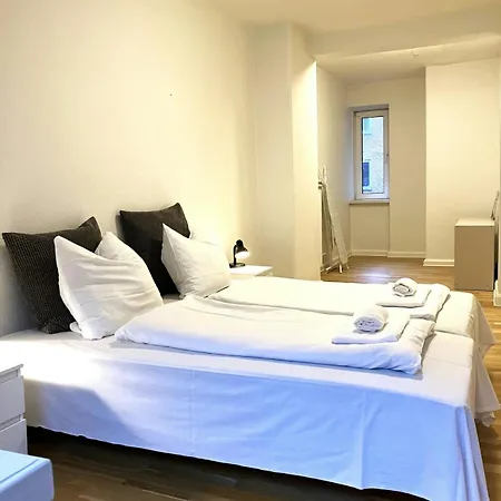 And Spacious For 6 In Vestbyen דירה אולבורג