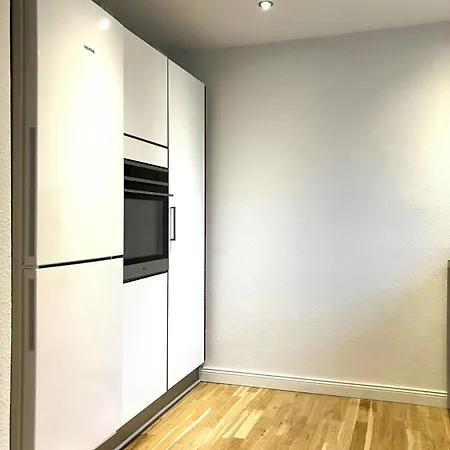 And Spacious For 6 In Vestbyen דירה *